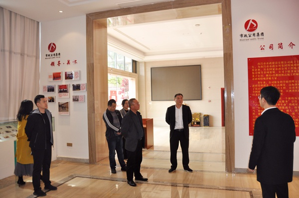青云譜區(qū)政協(xié)黨組副書記陳忠良南昌市政建設(shè)集團轉(zhuǎn)作風優(yōu)環(huán)境陽光驛道走訪6001.jpg