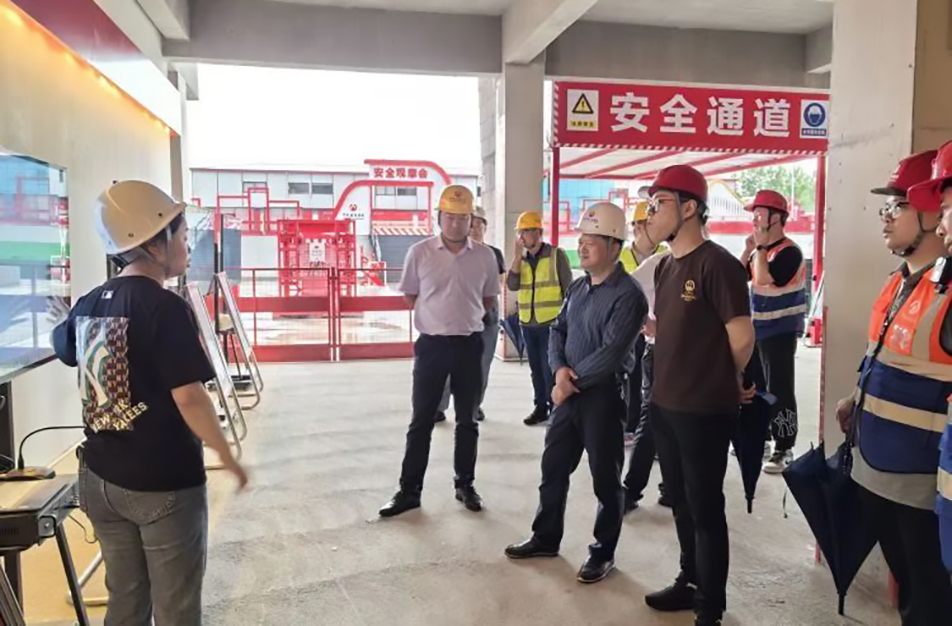 南昌市住建局曾偉到聯(lián)發(fā)九龍和悅、新建區(qū)人民醫(yī)院二部項目調(diào)研
