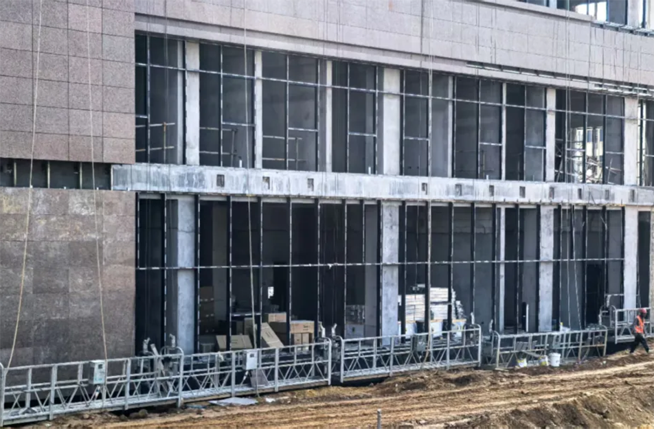 南昌市政建設(shè)集團(tuán)有限公司緊急開(kāi)展強(qiáng)對(duì)流天氣專(zhuān)項(xiàng)安全檢查，全面排查設(shè)備加固、用電安全、排水防澇及應(yīng)急物資，筑牢極端天氣施工安全防線
